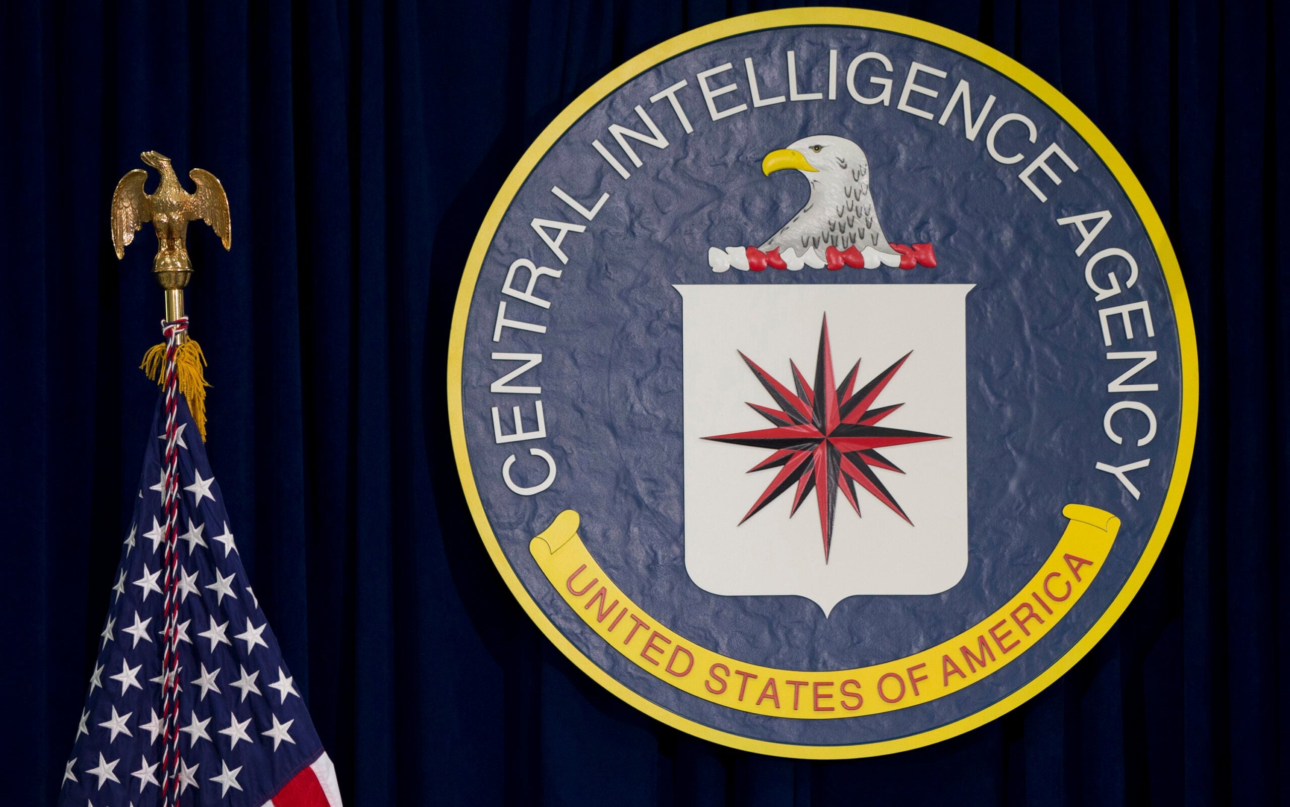 Via il dirigente Cia messo da Trump a dare la caccia all’Iran. Adesso cosa?