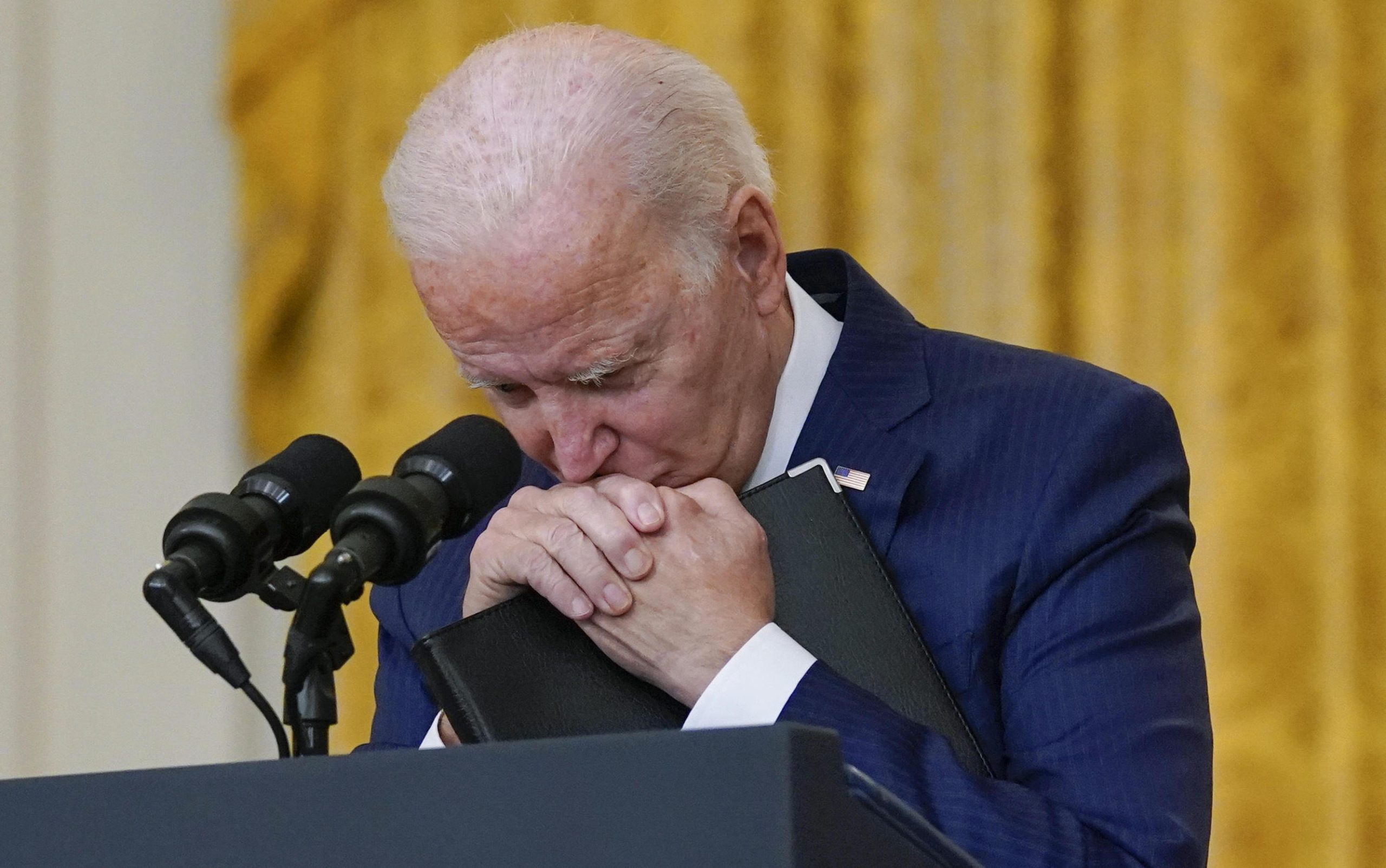 Joe Biden in difficoltà, in casa democratica è già corsa alla successione