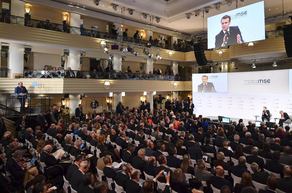 Conferenza di Monaco, Occidente prigioniero della guerra: «Non è il momento di parlare con Mosca»